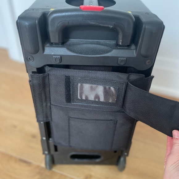 Makeup forever Pro Artist makeup bag. - Picture 4 of 7